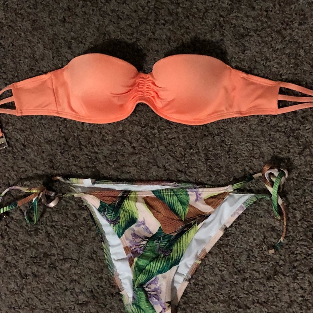 VICTORIAS SECRET BIKINIS!